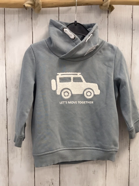   Pullover  Gr. 98  grau großer Kragen weißes Plüschauto 