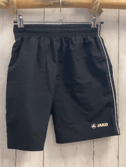 Jako  Sportshorts  Gr. 128  schwarz weißer Seitenstreifen 