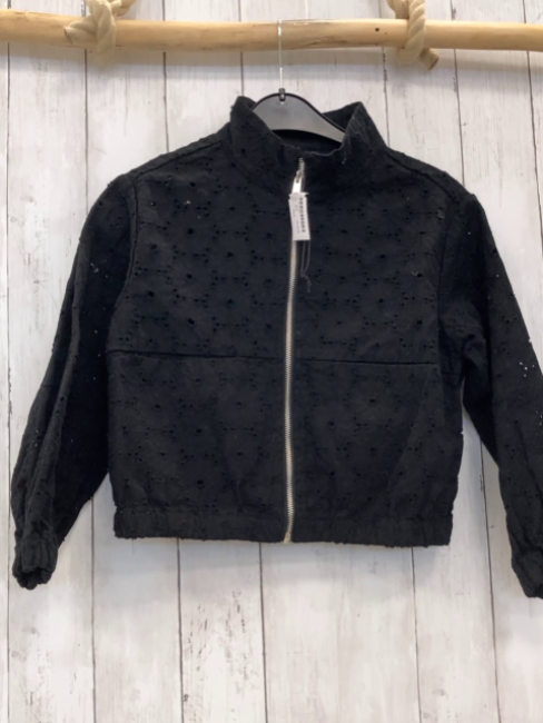Zara  Jacke  Gr. 128  schwarz Lochstickerei 