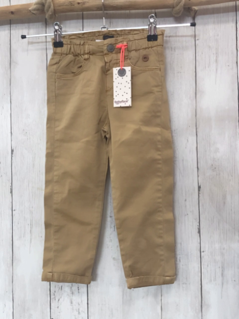 neu Hose Gr. 104  beige 