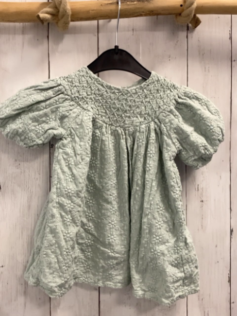 Zara  Kleid  Gr. 80  mint bestickt 