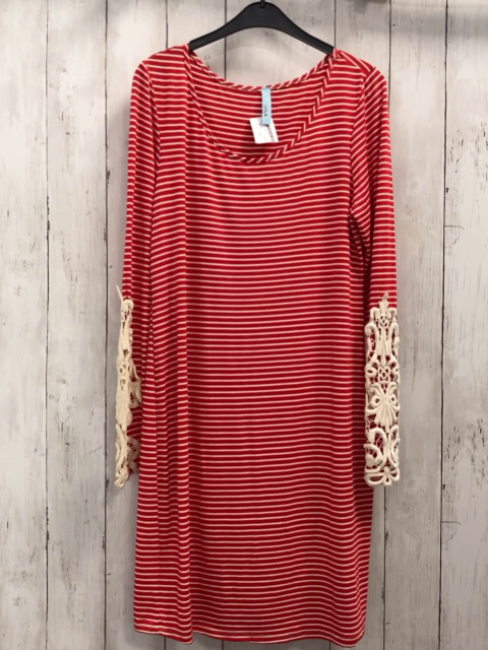 Loila Kleid Gr. M rot weiße Streifen Häkelei