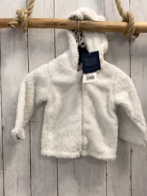 blue seven neu  Plüschjacke Gr. 68  weiß innen weiß + schwarze Sterne