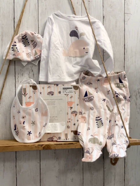 neu 4 teilige Boboli Geschenkbox Gr. 56  Langarmshirt Hose Mütze Lätzchen  weiß rosa maritime Motive