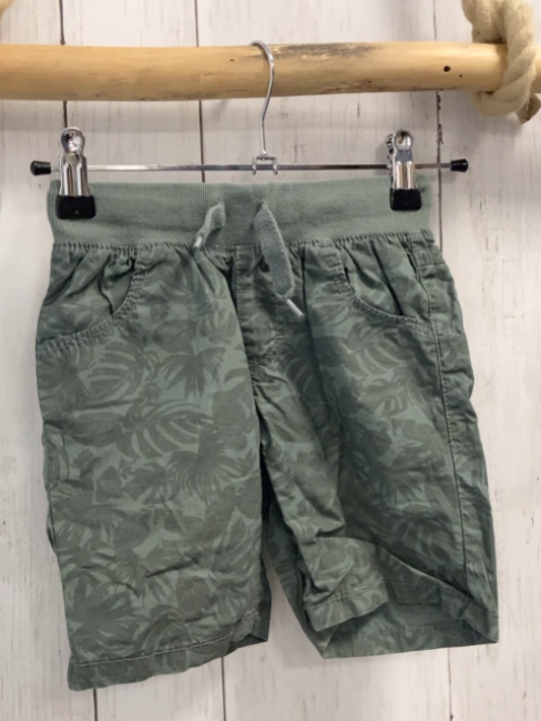   Shorts  Gr. 104  kiwi oliv Blätter 