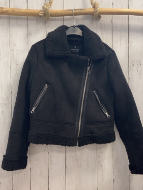 Stradivarius Jacke Gr. M schwarz Waschleder Teddykragen