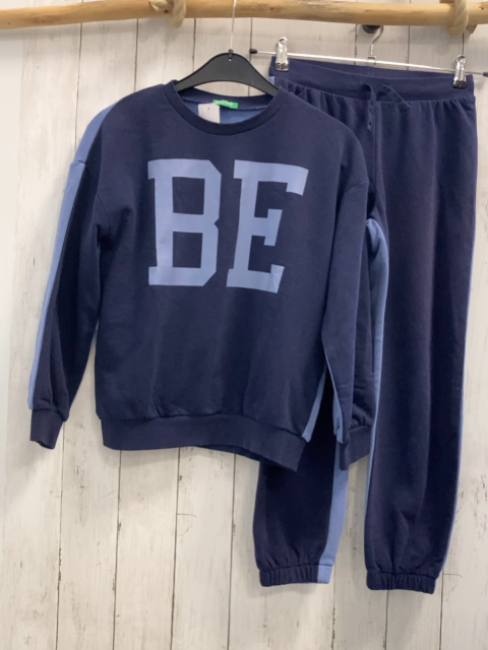 2tlg Benetton  Pullover + Jogginghose  Gr. 146/152  blau hellblau Buchstaben 