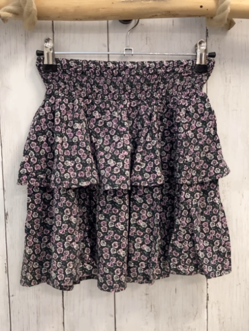   Rock Gr. 134  schwarz Blumen gesmokter Bund 