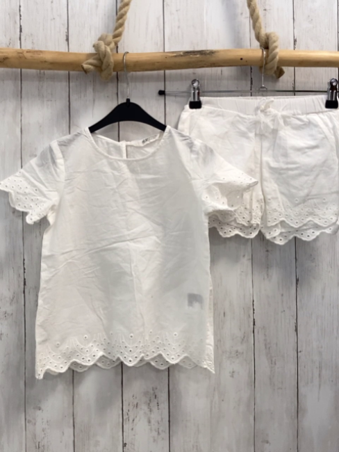 2tlg H&M  Sommerbluse + Shorts  Gr. 116  weiß Lochstickerei 
