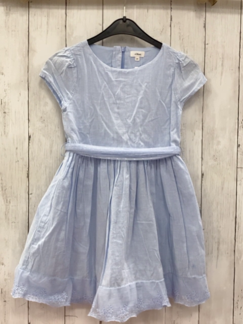 S´Oliver  Kleid  Gr. 128  hellblau mit Gürtel bestickt 