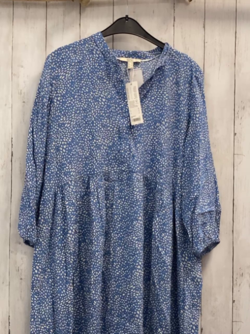 neu Esprit  Kleid  Gr. 38  hellblau weißer Druck 