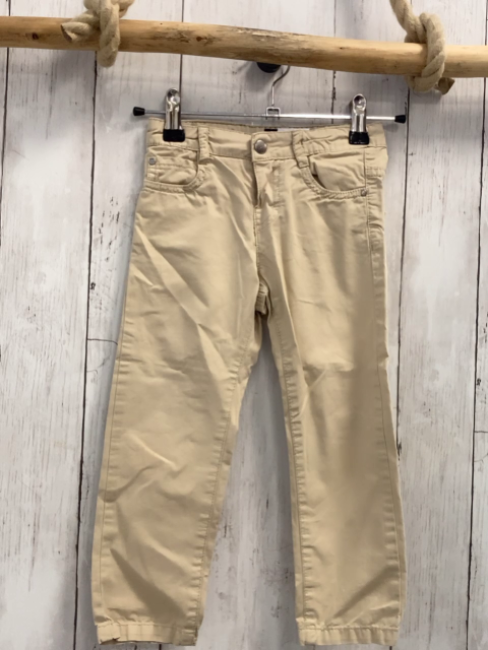 Mayoaral  Hose  Gr. 104  beige Bund verstellbar 