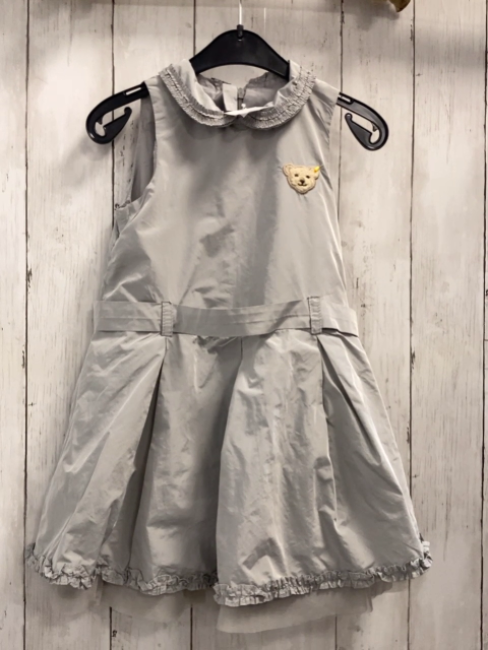 Steiff  Kleid  Gr. 110  grau Rüschensaum 
