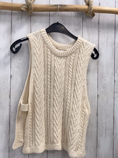 Zara  Pullunder  Gr. 164  beige Strick Zöpfe 