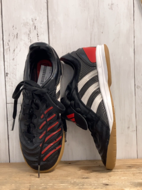 Adidas  Schuhe  Gr. 33  schwarz + rot weiße Streifen 