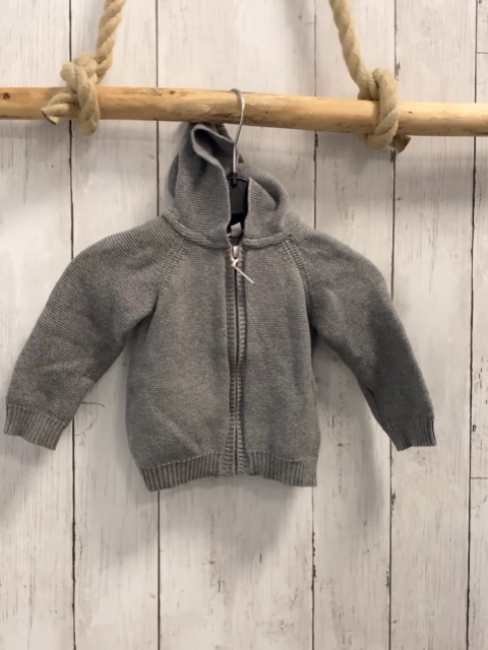 Bellybutton Strickjacke  Gr. 68  grau Kapuze 