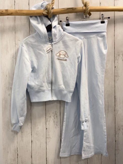 2tlg H&M  Jogginganzug  Gr. 140  hellblau Kapuze Hund Schrift 