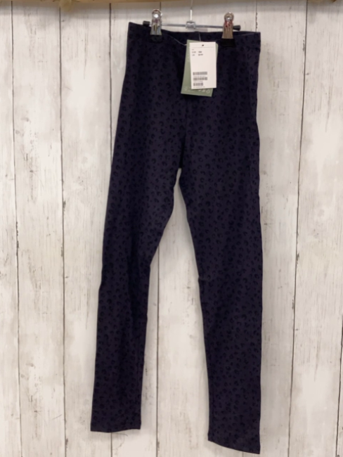 neu H&M  Leggings  Gr. 134  brombeere schwarzer Druck 