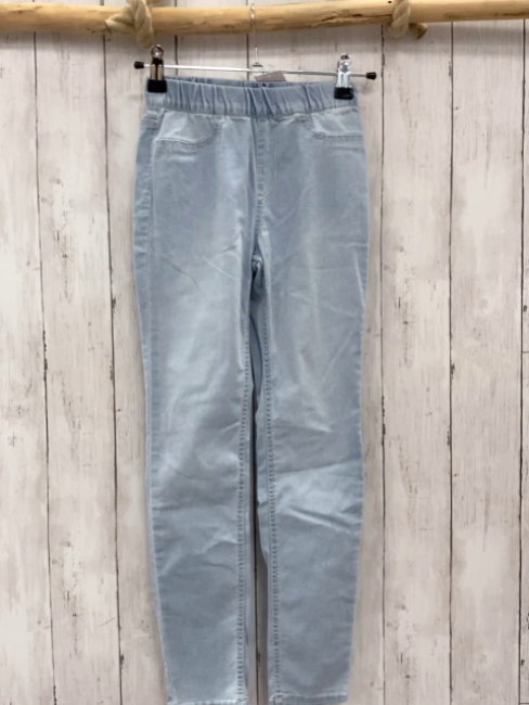 neu H&M  Jeggings  Gr. 134  hellblau Jeans 