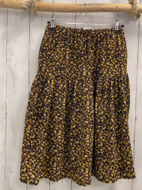 Zara  Rock Gr. 140  schwarz gelb bunte Blumen 