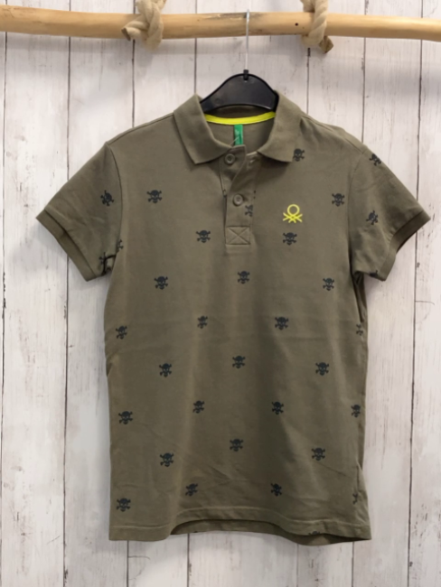 Benetton  T-Shirt  Gr. 158  kiwi graue Totenköpfe gelbes Label Polokragen 