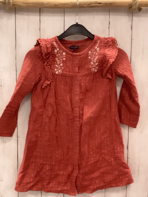 Sergent Major  Kleid  Gr. 116  rost Strukur Glitzerfägen weiße Blumenstickerei 