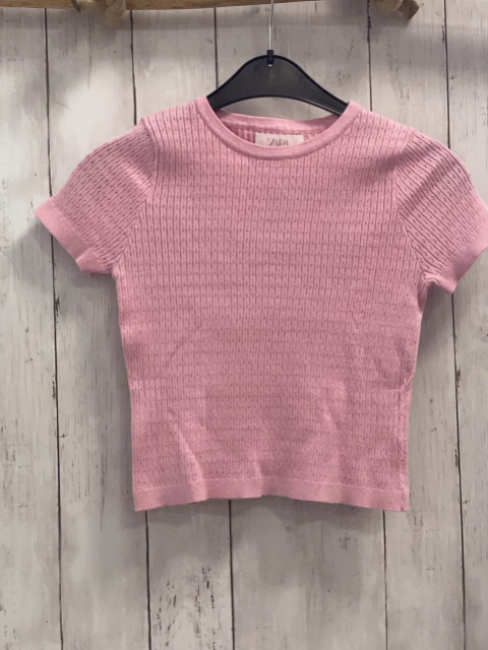 Zara  T-Shirt  Gr. 140  rosa Rippen Lochmuster 
