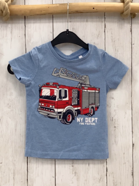   T-Shirt  Gr. 92  hellblau Feuerwehrleiterwagen Schrift 