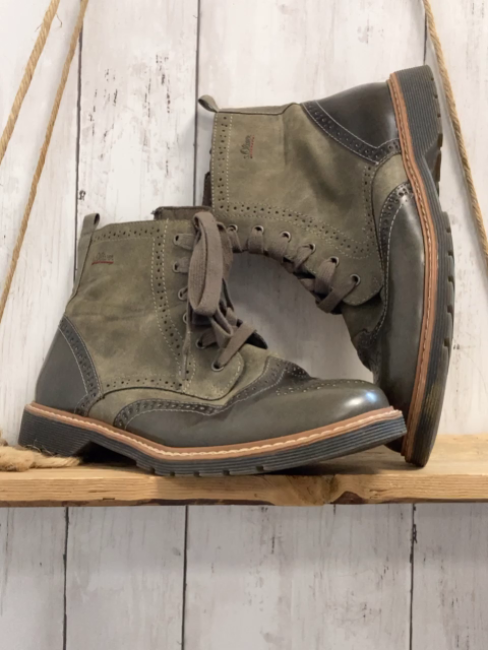 S´Oliver  Boots  Gr. 40  sand mit lochmuster 