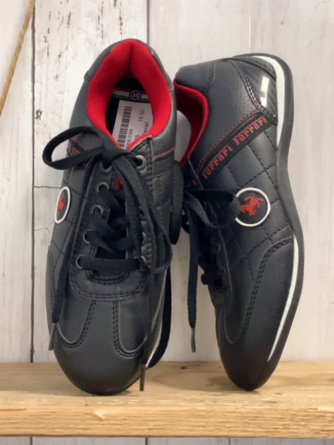 Ferrari  Schuhe  Gr. 35  schwarz roter Bund 