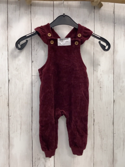   Latzhose  Gr. 62  weinrot Nicky Rüschen 