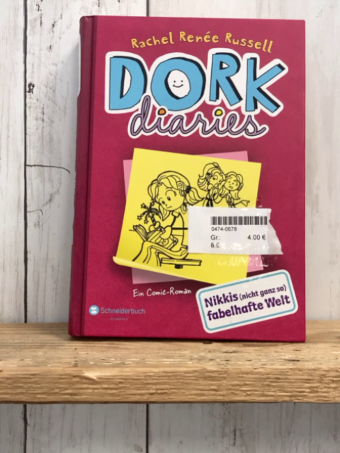   Buch Dork Diaris Nikkis nicht ganz so fabelhafte Welt 