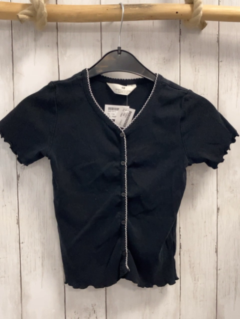 H&M  T-Shirt  Gr. 134  schwarz Rippen weiß umhäkelt 