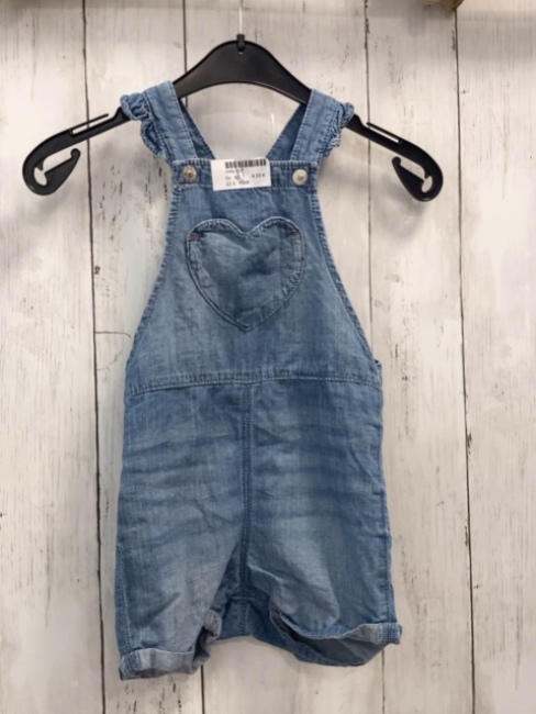 H&M Latzshorts  Gr. 92  blau Jeans Herztasche 