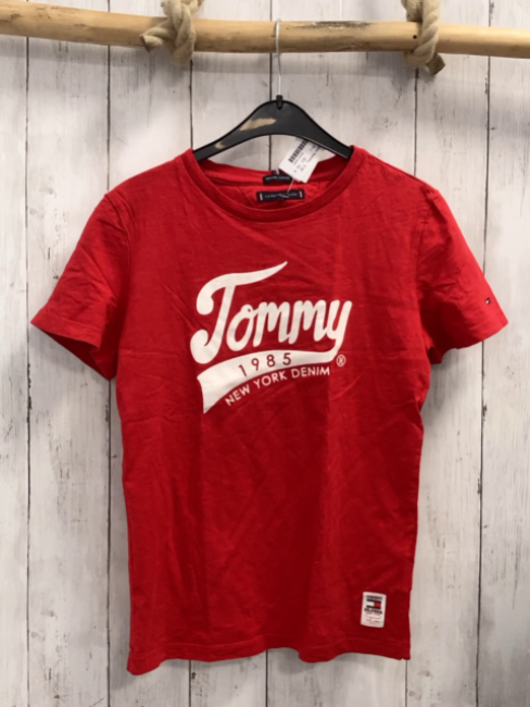 Tommy Hilfiger  T-Shirt  Gr. 152  rot weiße Schrift 