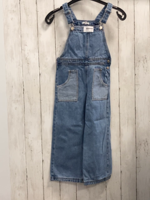 Vertbaudet  Latzhose  Gr. 122  blau Jeans 