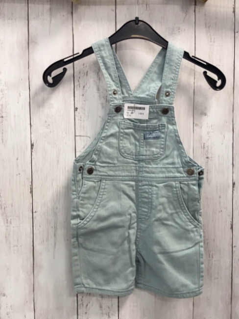   Latzshorts  Gr. 86  mint-blau 