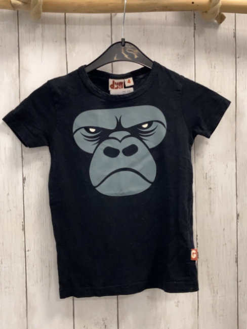 Dyr  T-Shirt  Gr. 110  schwarz graues Affengesicht 