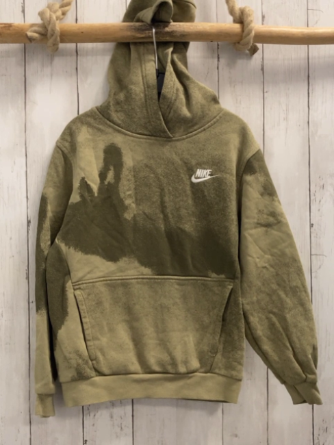 Nike Pullover Gr. 128  oliv gemustert Kapuze