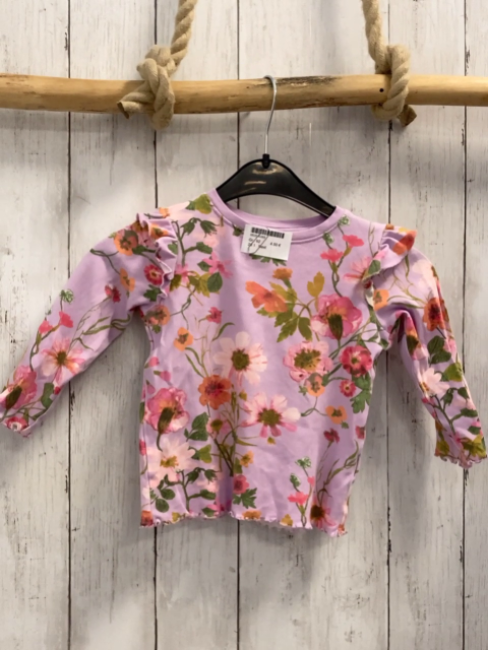 Next  Langarmshirt  Gr. 92  lavendel bunte Blumen Rüschen an den Schultern 