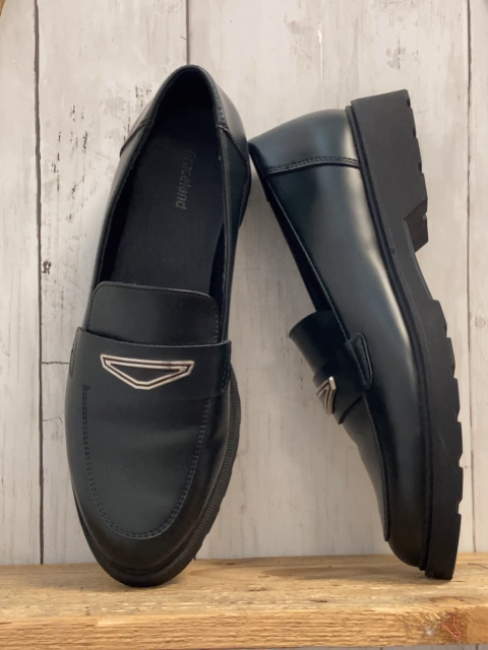  Schuhe  Gr. 38  schwarz silber Schnalle 