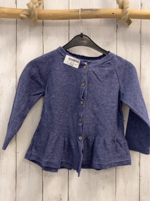 People  Strickjacke  Gr. 104  lila 