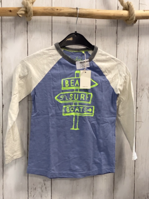 neu Mini Boden  Langarmshirt  Gr. 122  hellblau hellgraue Ärmel hellgrüne Schrift grauer Bund 