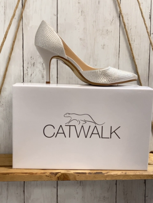 neu Catwalk  Pumps  Gr. 38  hellgrau silber Steine NP 29,90 € 