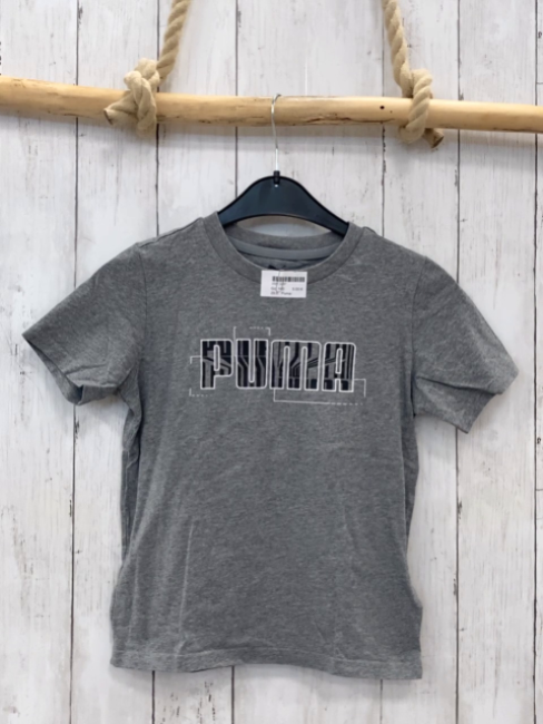 Puma  T--Shirt  Gr. 140  hellgrau + schwarz weiße Schrift