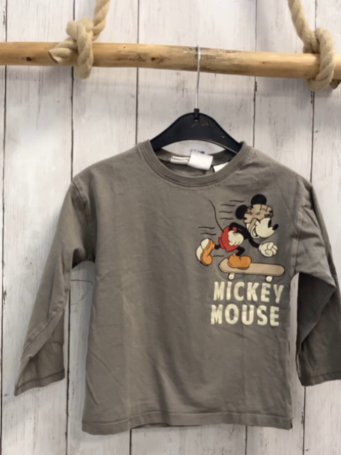 Zara  Langarmshirt  Gr. 98  hellgrau Micky Mouse mit Surfbrett Schrift 