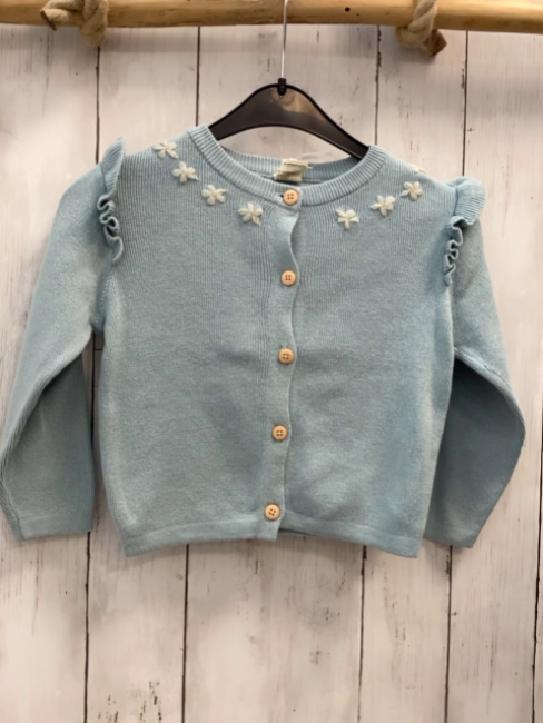 Alana Strickjacke Gr. 104  hellblau Blumen