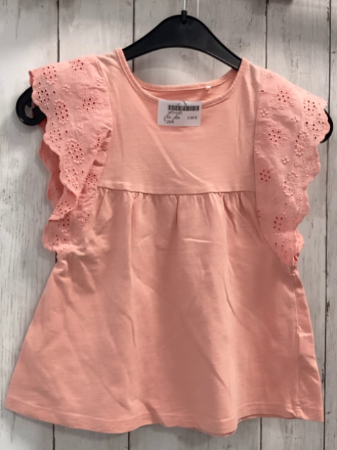  T-Shirt Gr. 104  rosa Lochmuster am Ärmel