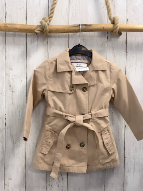   Jacke  Gr. 104  beige mit Gürtel