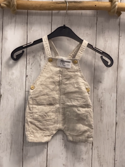 H&M  Latzshorts  Gr. 56 beige